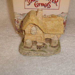 David Winters Village Shop cottage house 1982 MIB